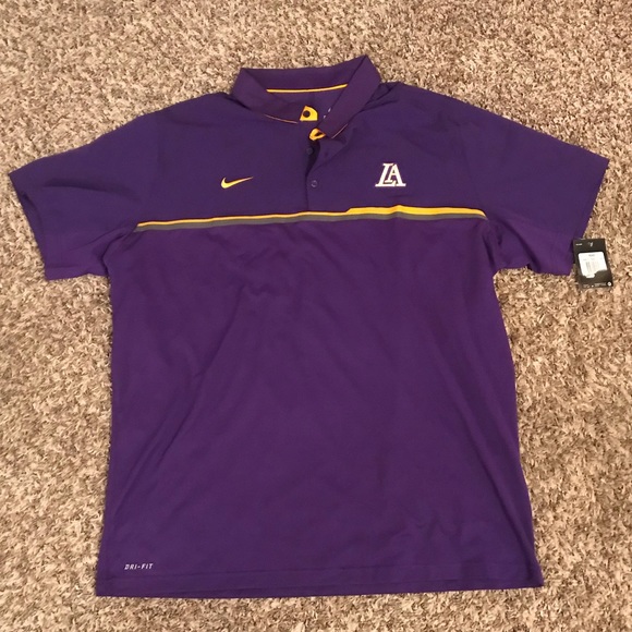 lakers giraffe shirt